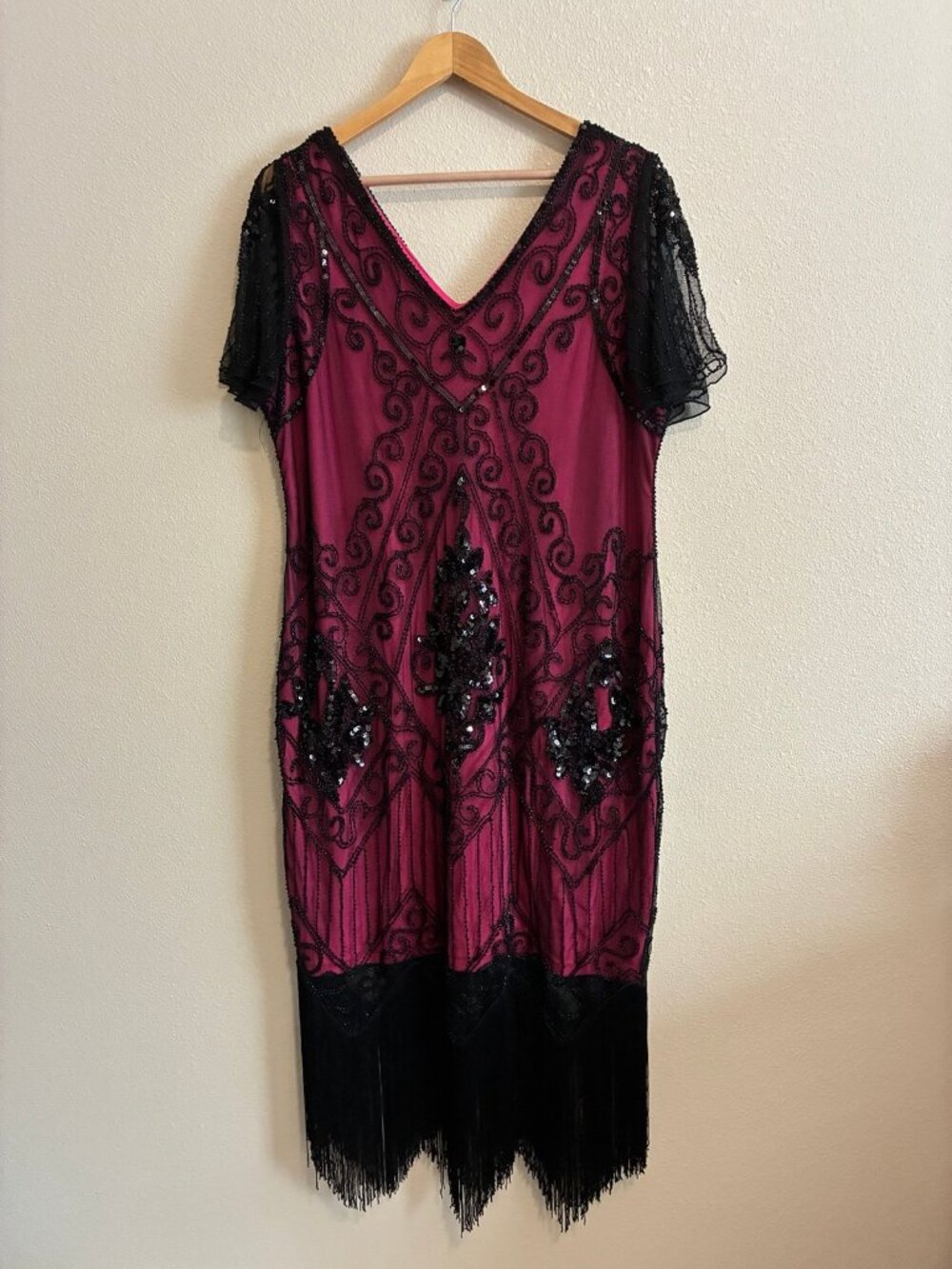 Black and Pink Sequin Flapper Costume Fringe Beaded Art Deco Dress